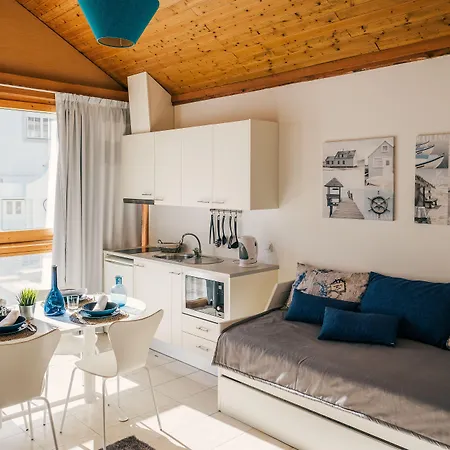 Miramar & נאזרה